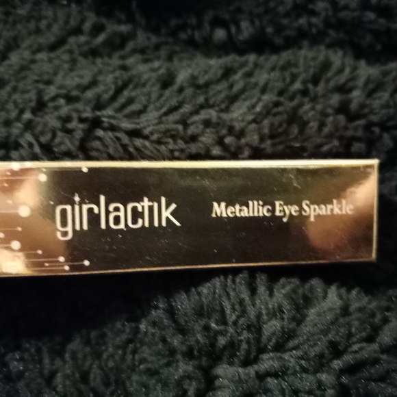 Girlactik Metallic Eye Sparkle- 5ml/ 17 FL oz BNIB - Picture 7 of 9